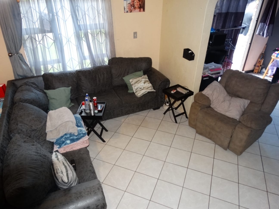 3 Bedroom Property for Sale in Geelhoutpark North West